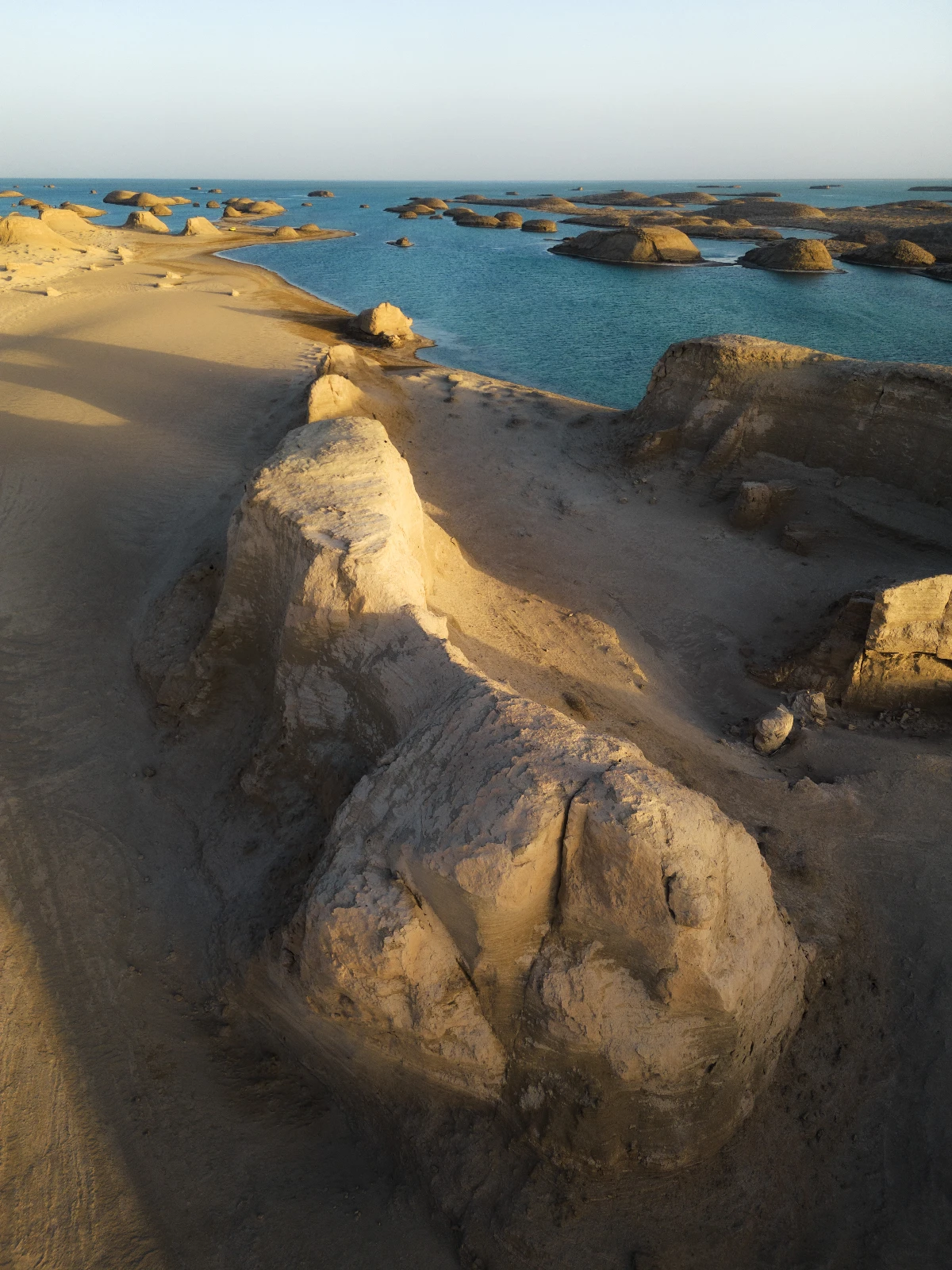 Description of image 10